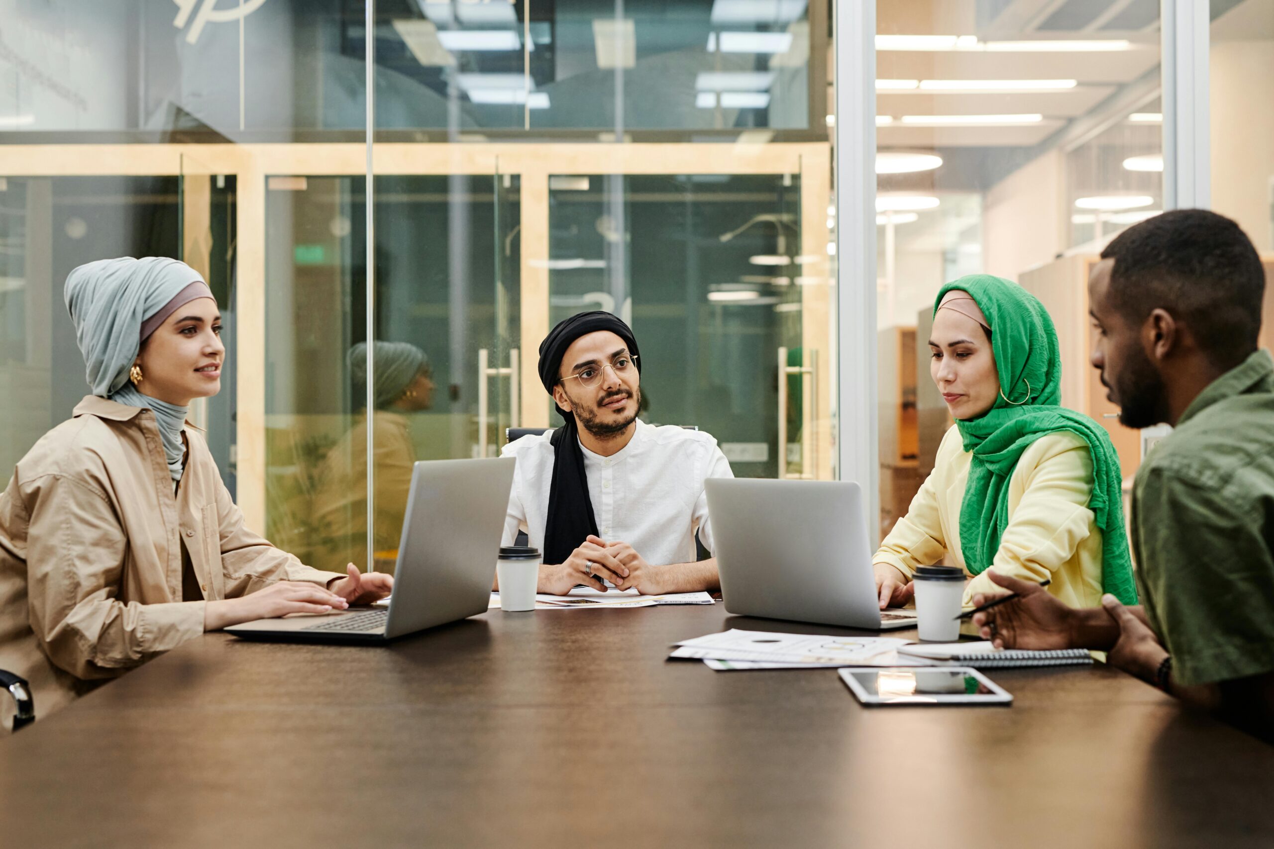 pexels-edmond-dantes-8070723